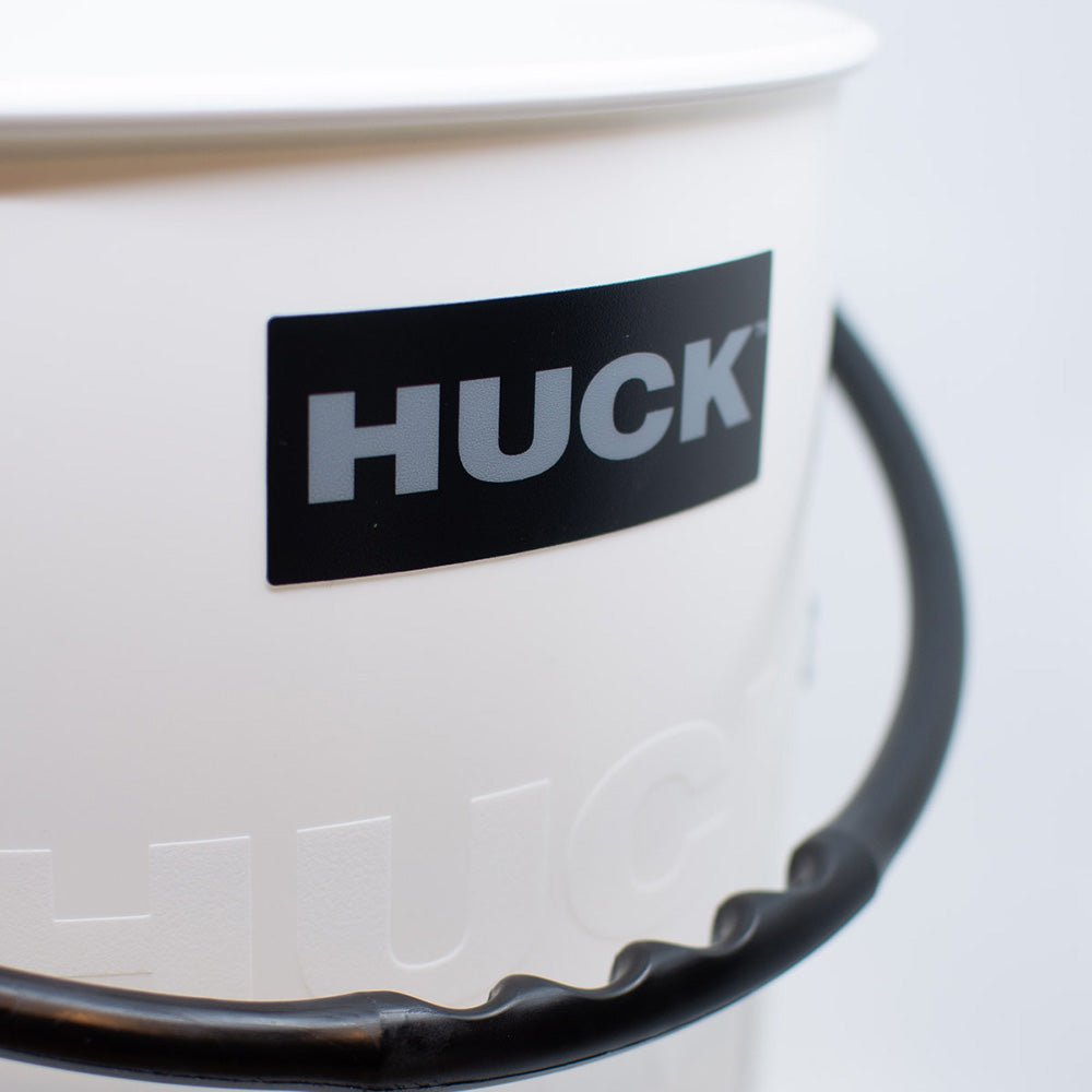 HUCK Performance Bucket - Tuxedo - White w/Black Handle - Life Raft Professionals